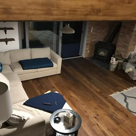 House Right On The Alpinka Golf Course 公寓